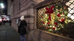 Unit 3 - A busy city! - A time for window-shopping